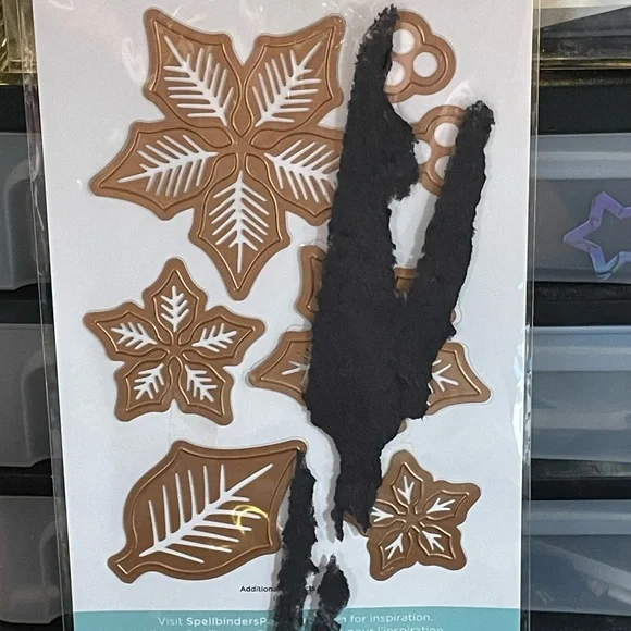 Spellbinders Layered Poinsettia Cutting Dies - Picture 5 of 5
